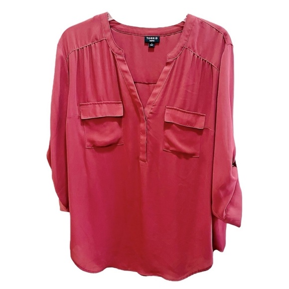 Torrid Harper Roll Tab Sleeve Blouse 1X Muted Red - Picture 1 of 8